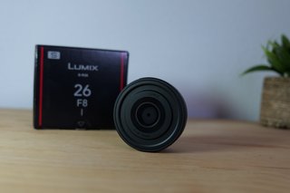 Obiettivo Panasonic Lumix S 26mm f/8 Pancake