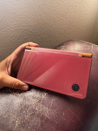 Nintendo DSi XL cereza y cobre