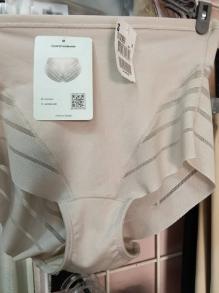 También tengo la talla M y XL Precio no negociab