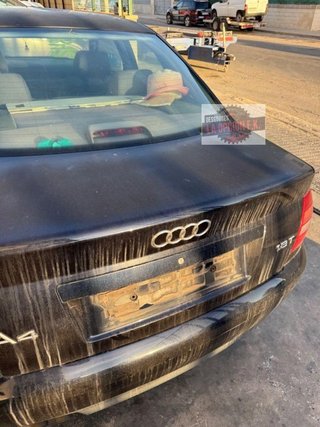 TAPA MALETERO Audi A4 Berlina (B5)(02.1999->)