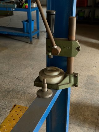 Troquel manual