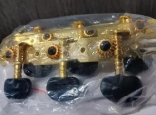 Nuovi Clavicembali per Chitarra Dorato