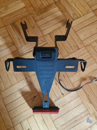 Portamatrículas corto Puig para Honda CBR 650R