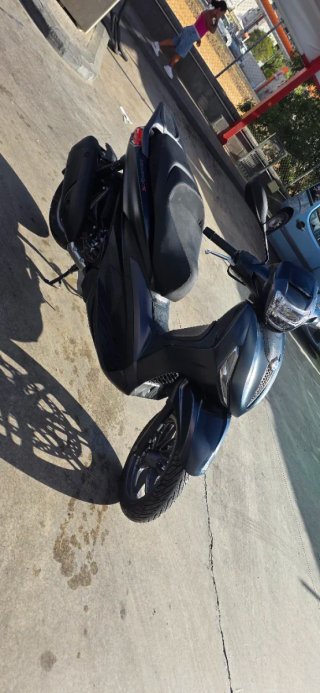 Piaggio Beverly 300 HP Negro/Azul