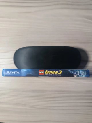 LEGO Batman 3: Más Allá de Gotham (PS Vita)