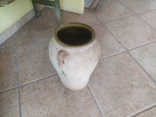 Jarra antigua de cerámica