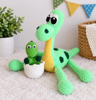 Conjunto crochet bebé: babero, sonajero y chupeter