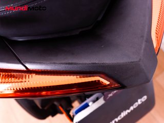 YAMAHA X-MAX 300 ABS