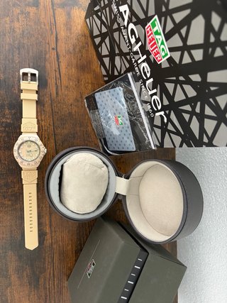 Reloj TAG color Beige