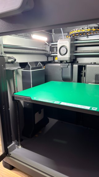 Bambu Lab P2S + muchos accesorios y filamento.