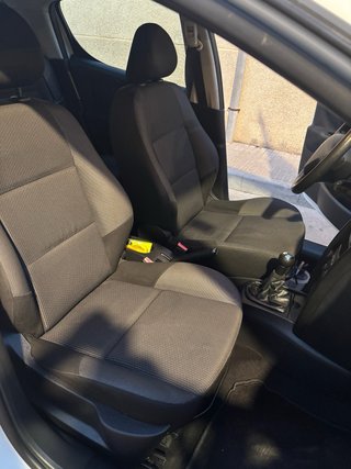 Peugeot 207 2011