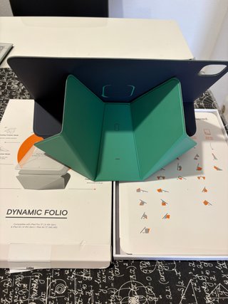 Custodia Moft Dynamic Folio per iPad Pro e Air 11"