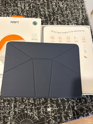Custodia Moft Dynamic Folio per iPad Pro e Air 11"