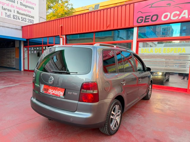 VOLKSWAGEN TOURAN 2.0 TDI 2005 – AUT. DSG