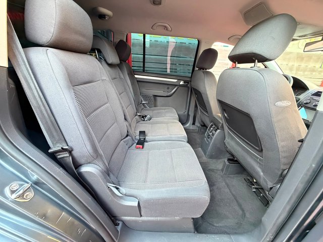 VOLKSWAGEN TOURAN 2.0 TDI 2005 – AUT. DSG
