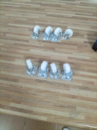 4 Ruedas de Teflón a 2€