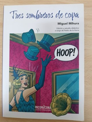 LIBRO TRES SOMBREROS DE COPA