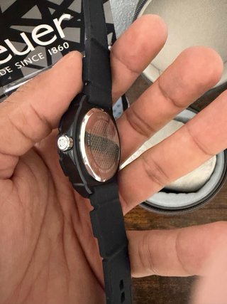 Reloj TAG Negro y Fucsia