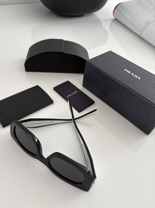 Gafas de sol Prada mujer