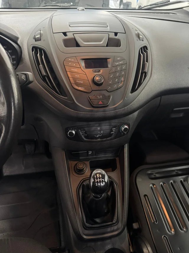 33500 kms! Ford Transit Courier