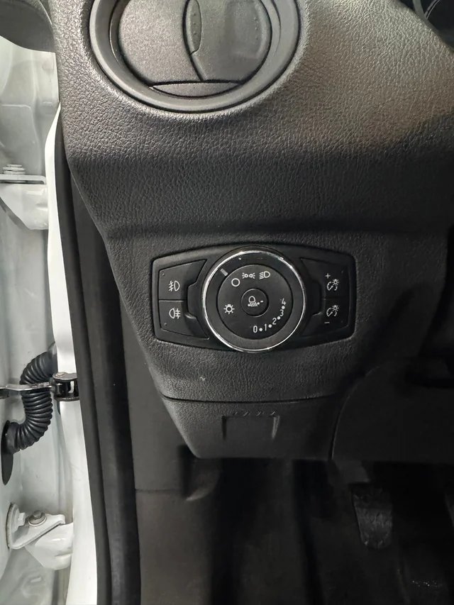 33500 kms! Ford Transit Courier