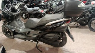 Kawasaki J125 Maxi-Scooter