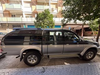 Mitsubishi L 200 2005