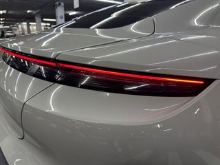 Porsche Taycan GTS 440 kW (598 CV)