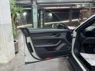 Porsche Taycan GTS 440 kW (598 CV)