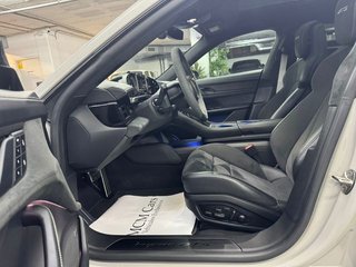 Porsche Taycan GTS 440 kW (598 CV)