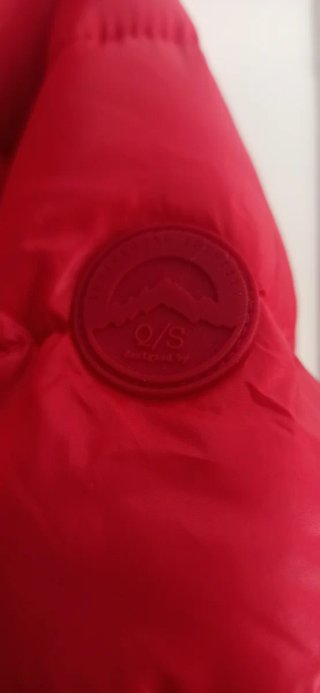 Plumífero Q/S rojo sin estrenar Talla XL