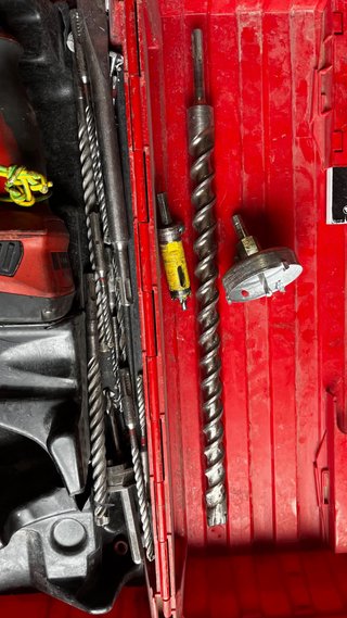 Hilti TE 4-A22 y SFH 22-A + 4 Baterías