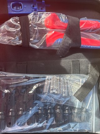 Kit Herramientas Pelacables y Crimpadora Solar