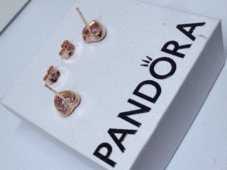Conjunto Pandora Corazón Rosa