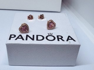 Conjunto Pandora Corazón Rosa