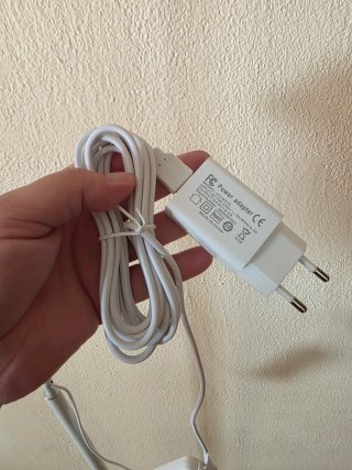 Lámpara de pie minimalista blanca para lectura