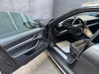 Porsche Taycan 4S Sport Turismo S 420 kW (571 CV)