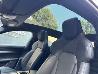 Porsche Taycan 4S Sport Turismo S 420 kW (571 CV)