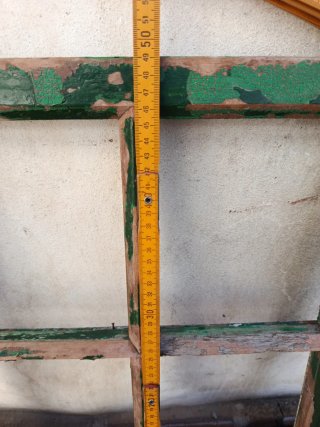Ventana Antigua de Madera Decorativa