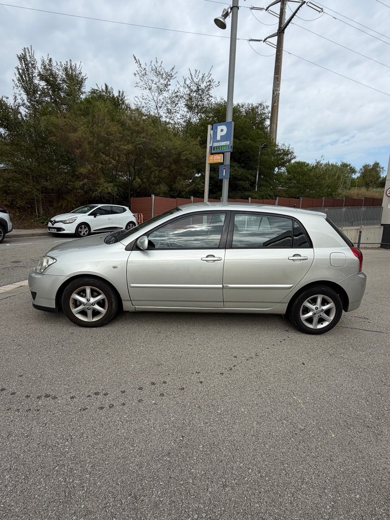 Toyota Auris 2004