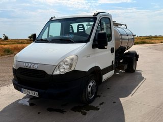 Camión Cisterna Iveco 3500 MMA (2014)