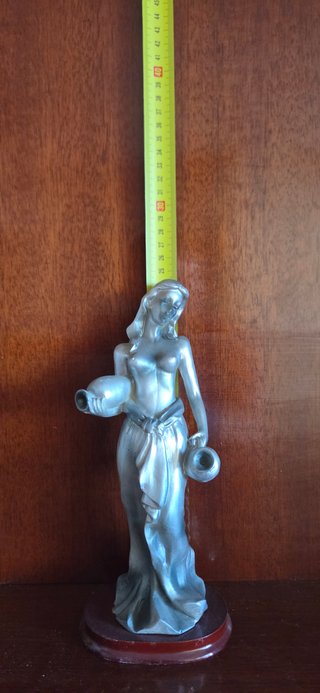 Figura Decorativa Mujer con Cántaros