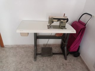 Máquina de coser profesional Alfa vintage