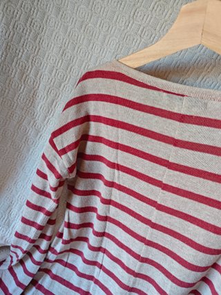 Camiseta jersey manga larga Bershka blanco rojo M