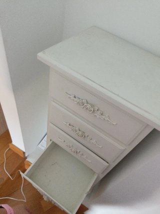 Cómoda Blanca con Cajones