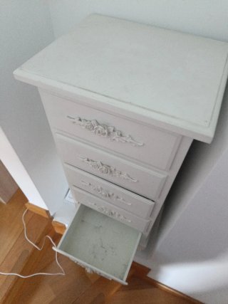 Cómoda Blanca con Cajones