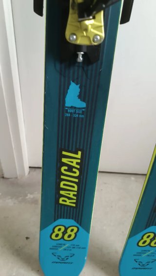 Dynafit Radical 88 Esquís de travesía (174cm)