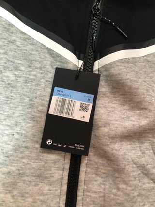 Conjunto Nike Tech Gris y Negro Talla M