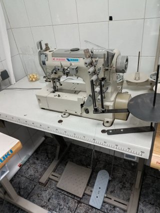 Máquina de coser recubridora Pegasus W500