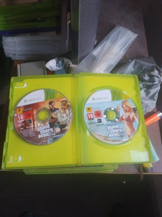 Grand Theft Auto V (GTA 5) - Xbox 360